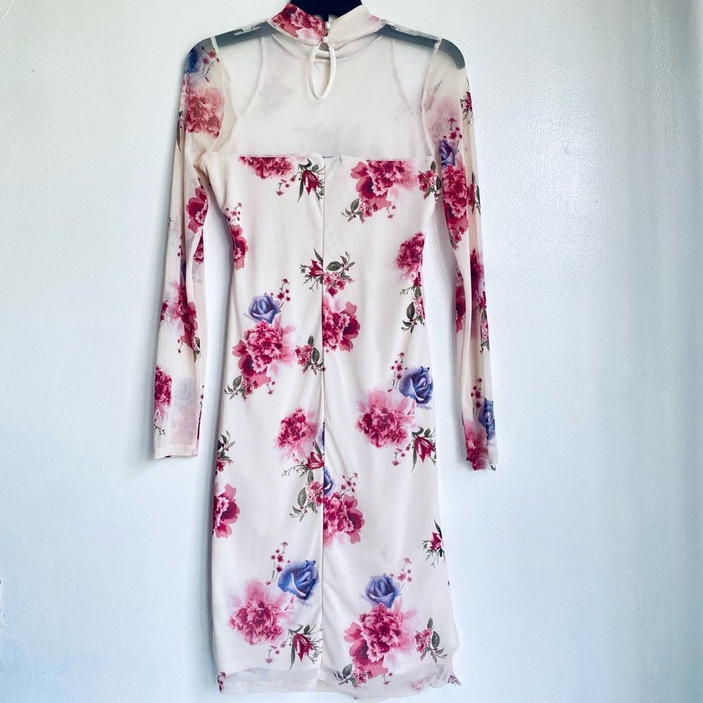 Beautiful Floral Midi Dress🌸 - Picture 2 of 6
